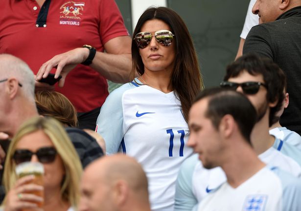 Sewa Pengawal Sendiri, WAGs Ingin Aman di Rusia